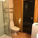 Punakettu Daire *